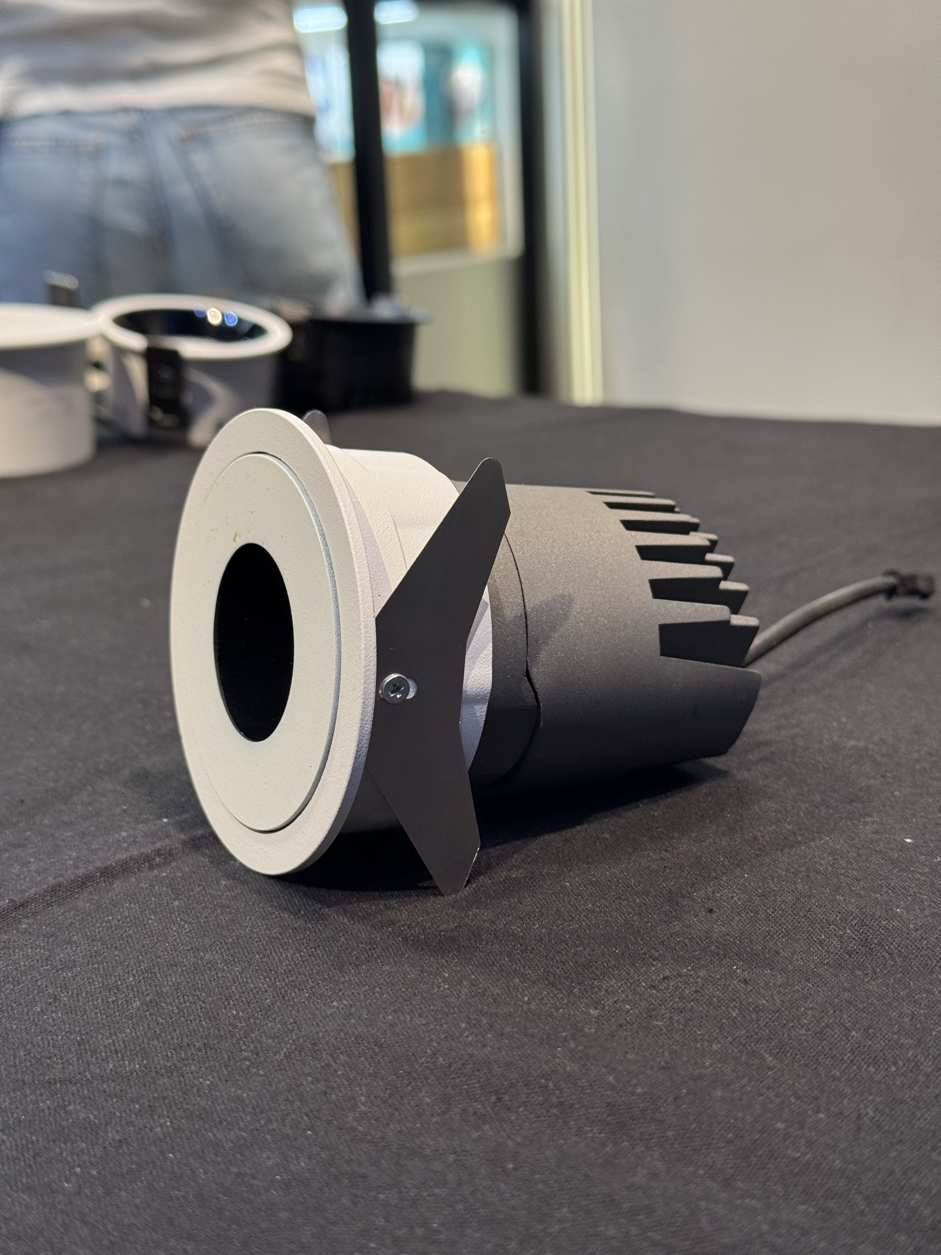 Dual-Head Rectangular Gimbal Light